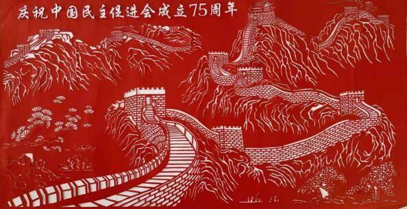 蓝领薪资为10年前的2倍，与白领收入差距逐渐缩小
