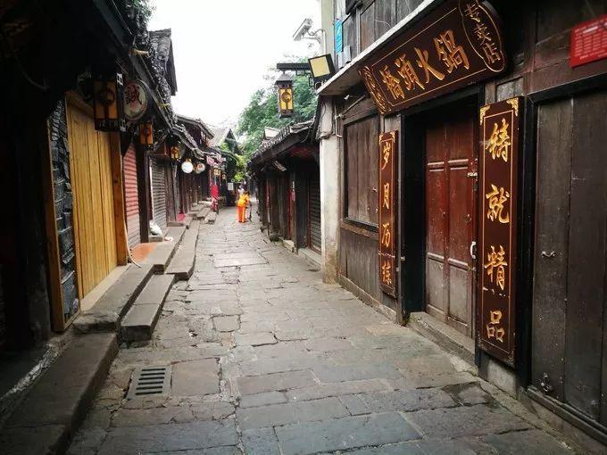 穆斯卡特:海港冬训有很多目标任务,每天都要在原基础上再加深